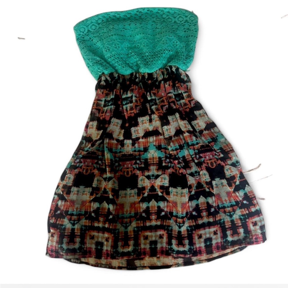 Charlotte Russe mini dress 🏵️